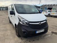 VAUXHALL VIVARO